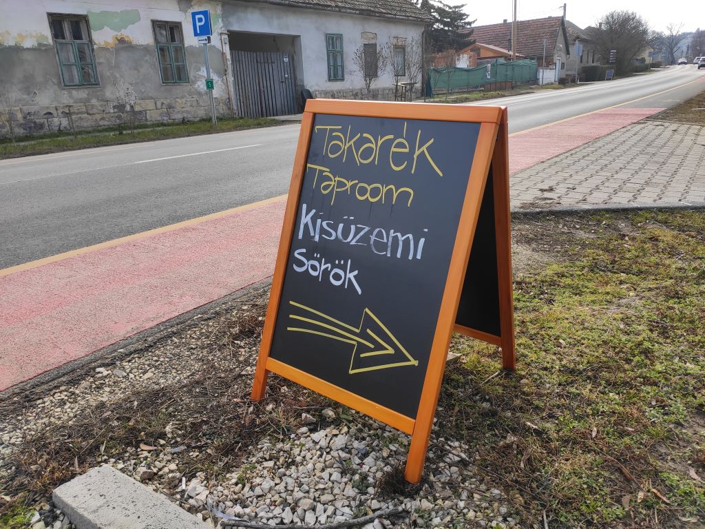 NERD Brewery / Takarék Taproom